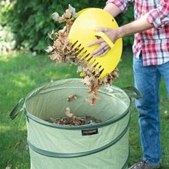 Fiskars Kangaroo Pop-Up Bag 30-Gallon With HardShell Base -Gardening Supplies 9413 12