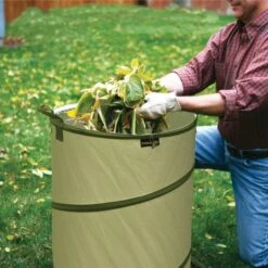 Fiskars Kangaroo Pop-Up Bag 30-Gallon With HardShell Base -Gardening Supplies 9413 6