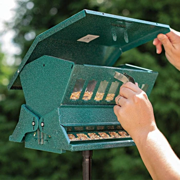 Absolute II Squirrel Resistant Double Sided Feeder 7 Absolute II Squirrel Resistant Double Sided Feeder - Image 5