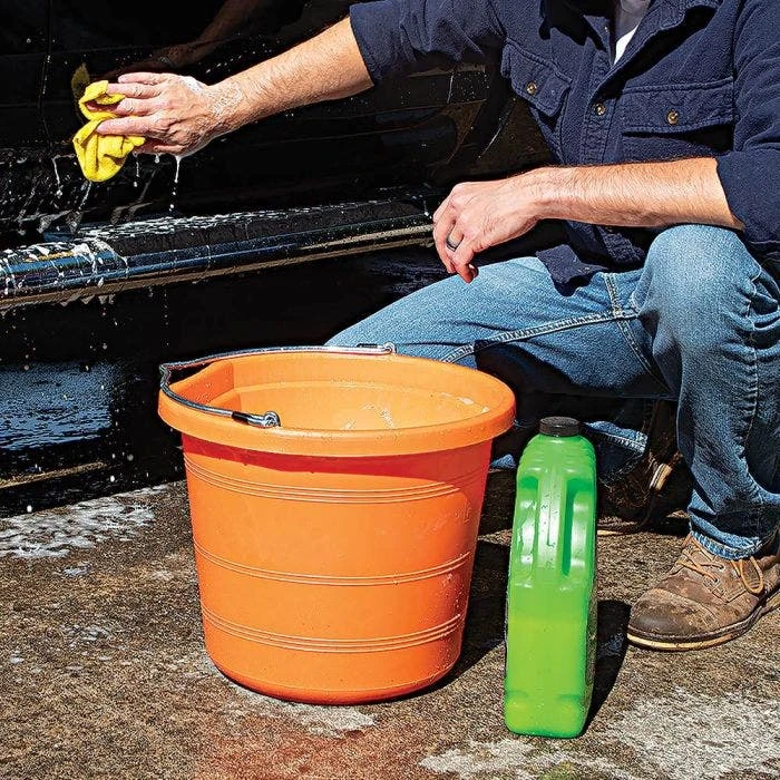 5 Gallon Heavy Duty Orange Flatback Bucket 8 5 Gallon Heavy Duty Orange Flatback Bucket - Image 6