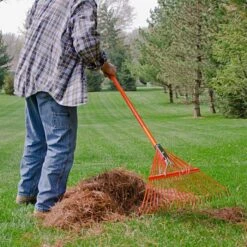 Leonard Spring Rake W/ Fiberglass Handle, 24 Tines 14 Leonard Spring Rake W/ Fiberglass Handle, 24 Tines -Gardening Supplies msrf 224 3