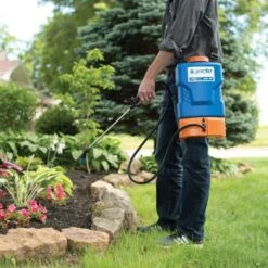 Jacto 2 Gallon Battery Powered Shoulder Carry Sprayer -Gardening Supplies pjb 8c 3